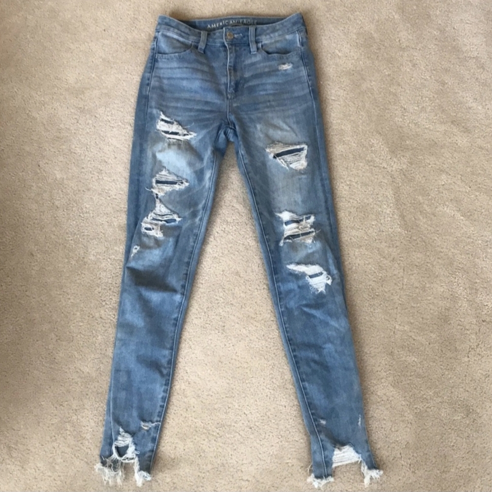 American Eagle Outfitters Women's Blue Distressed Jeans